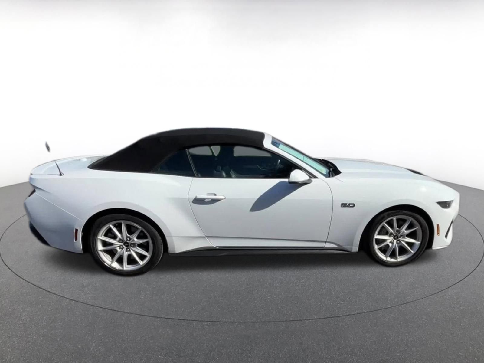 Used 2025 Ford Mustang GT Premium image 16