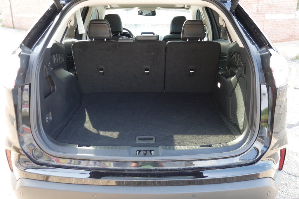 Used 2024 Ford Edge Titanium AWD/4WD image 7