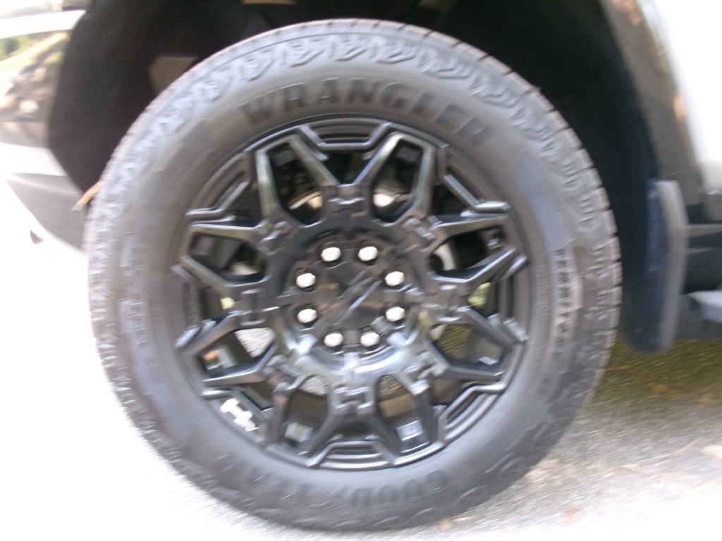 Used 2024 GMC Hummer EV 2X AWD/4WD image 44