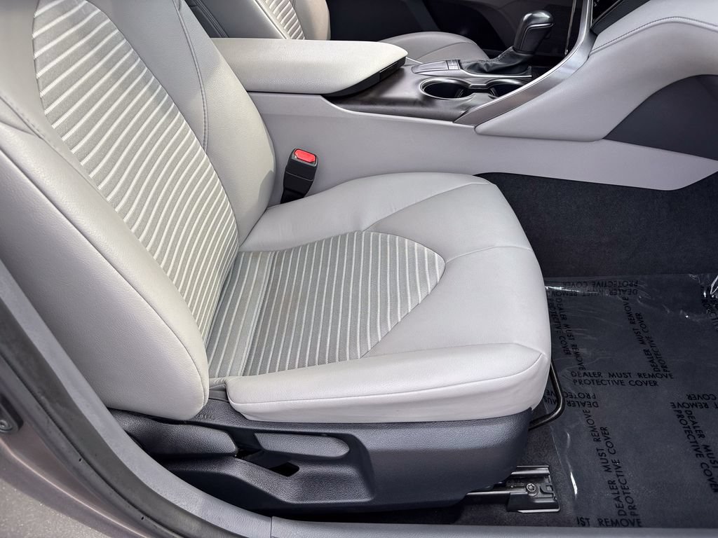 Used 2024 Toyota Camry SE FWD image 37