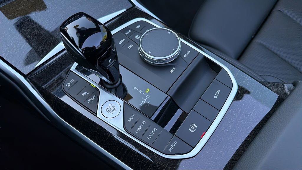 Certified 2023 BMW 430i xDrive Convertible w/ Convenience Package image 15