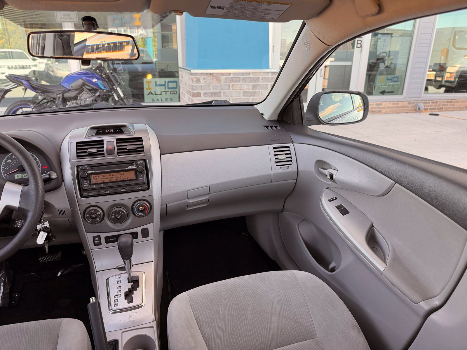 Used 2012 Toyota Corolla LE FWD image 25