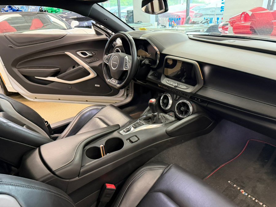 Used 2018 Chevrolet Camaro SS w/ Redline Edition RWD image 42