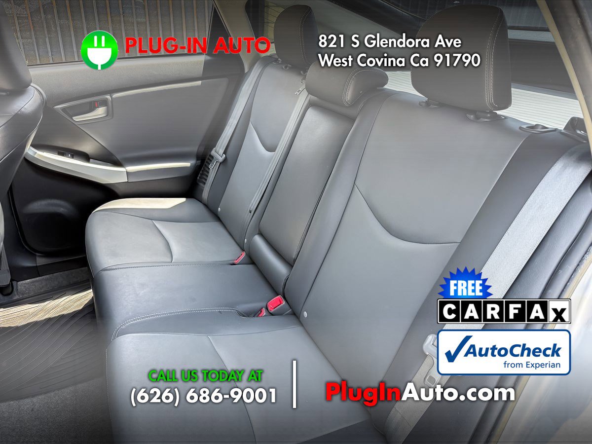 Used 2015 Toyota Prius Four FWD image 10