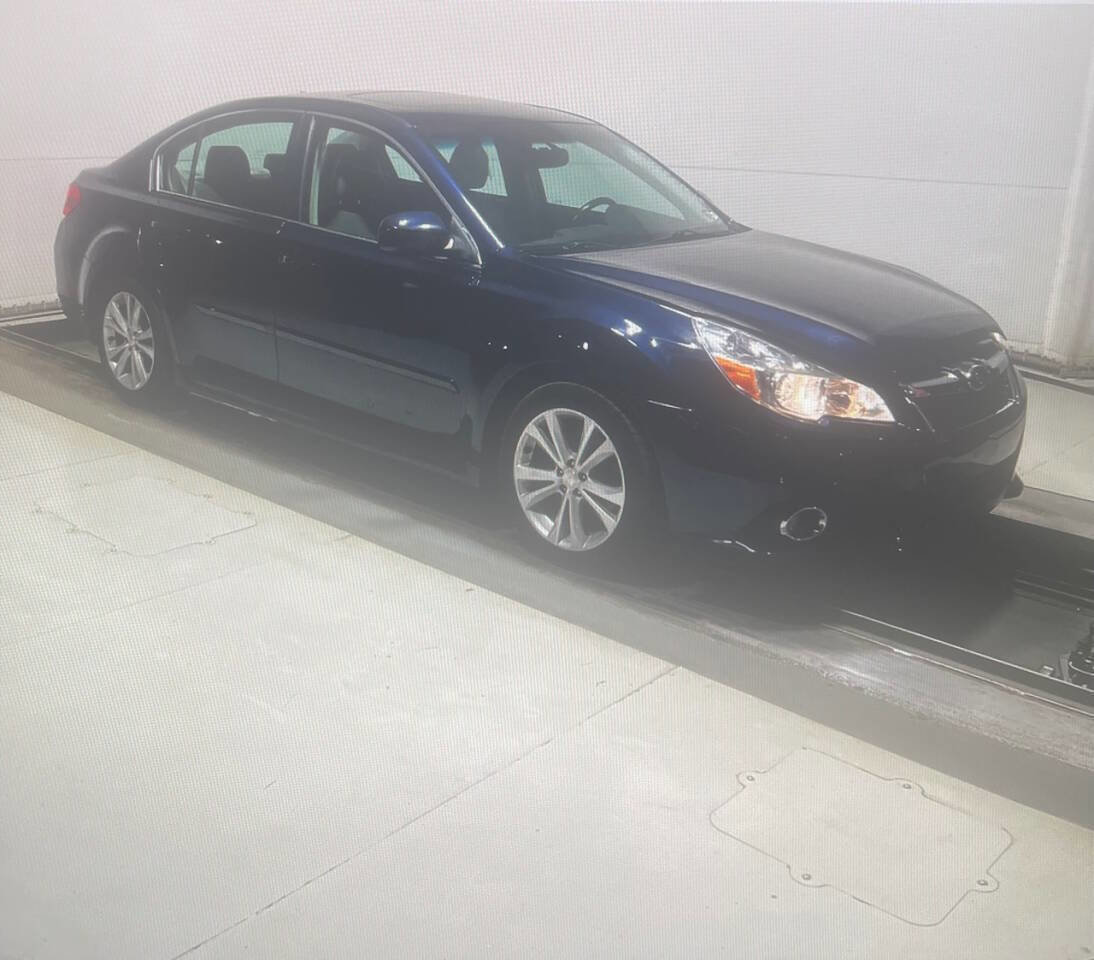 Used 2013 Subaru Legacy 3.6R Limited image 12