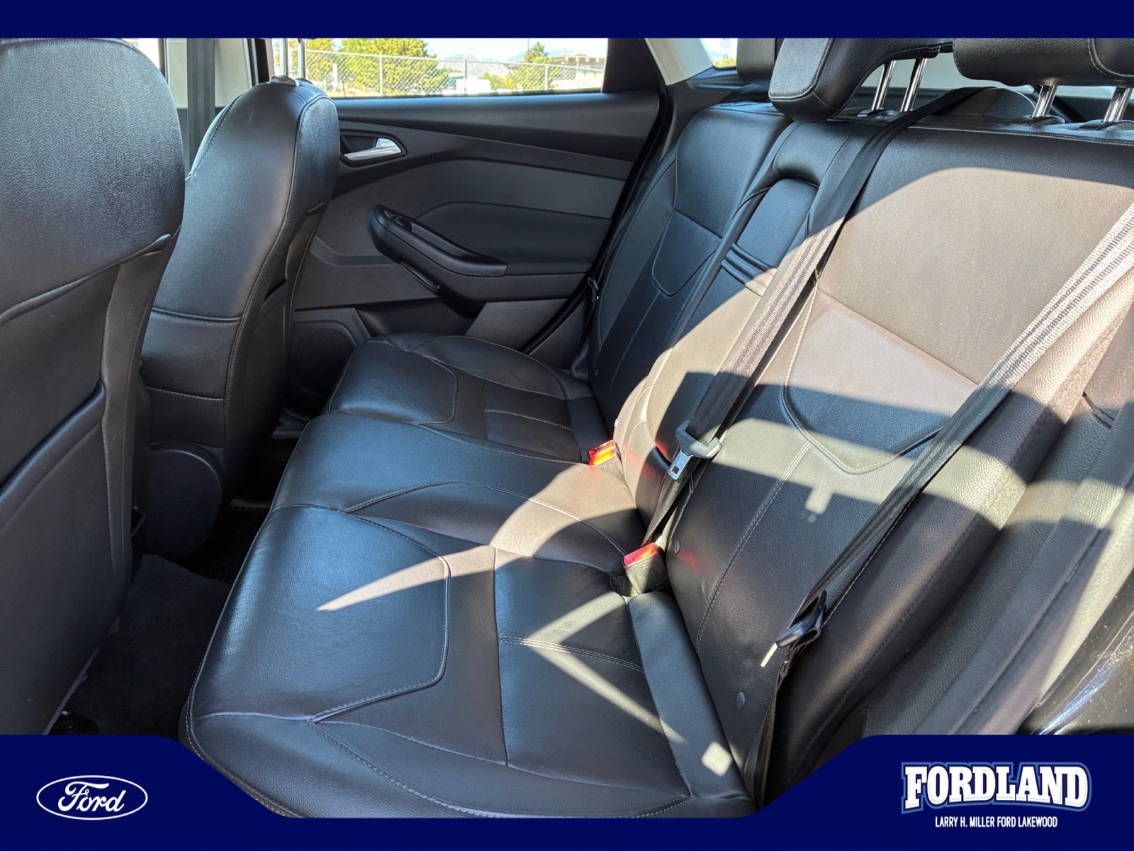 Used 2016 Ford Focus SE w/ Equipment Group 201A FWD image 17