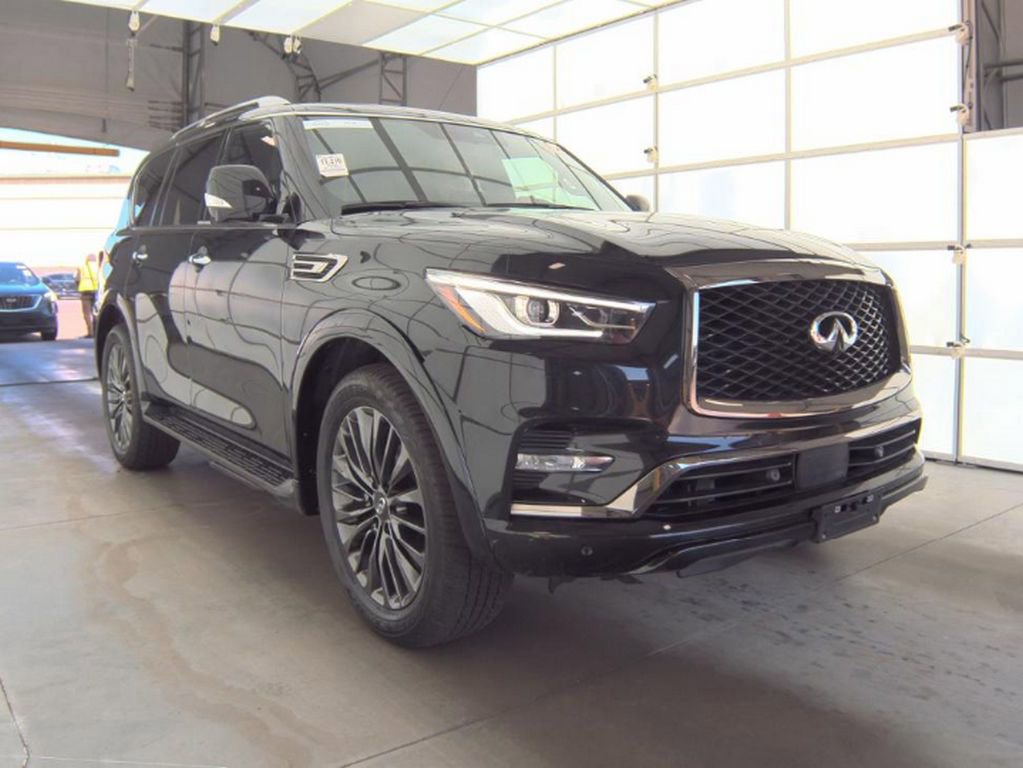 Used 2024 INFINITI QX80 Sensory AWD/4WD image 4
