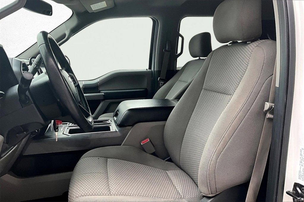 Used 2017 Ford F150 XLT w/ Equipment Group 302A Luxury image 22