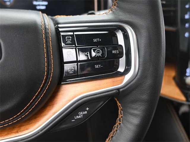 Used 2024 Jeep Grand Wagoneer L Series III image 33