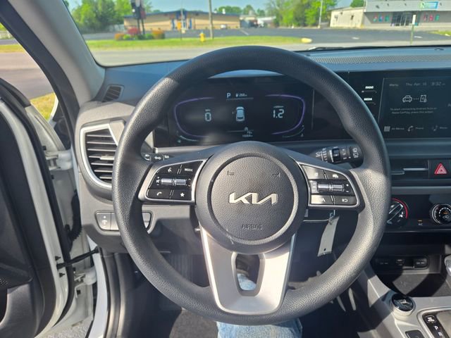 Used 2026 Kia Seltos LX image 16