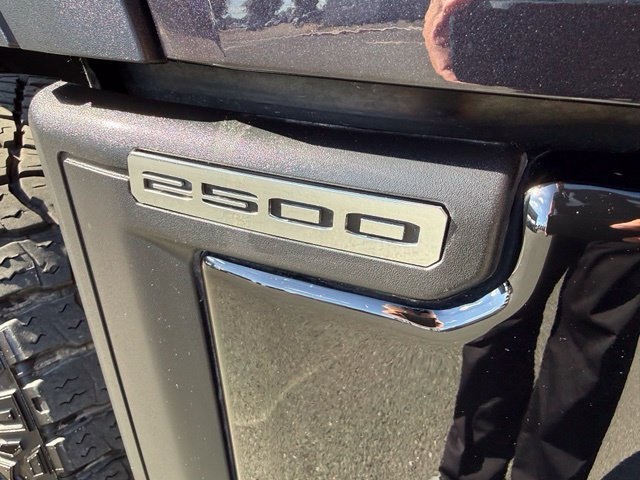 Used 2026 GMC Sierra 2500 AT4X AWD/4WD image 4