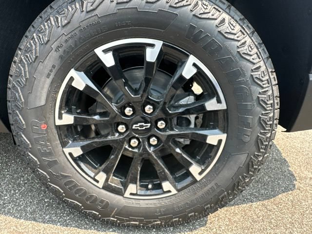 New 2026 Chevrolet Traverse Z71 w/ Enhanced Driving Package AWD/4WD image 26