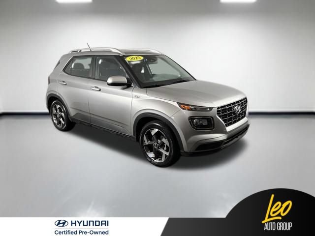 Used 2023 Hyundai Venue SEL FWD image 9