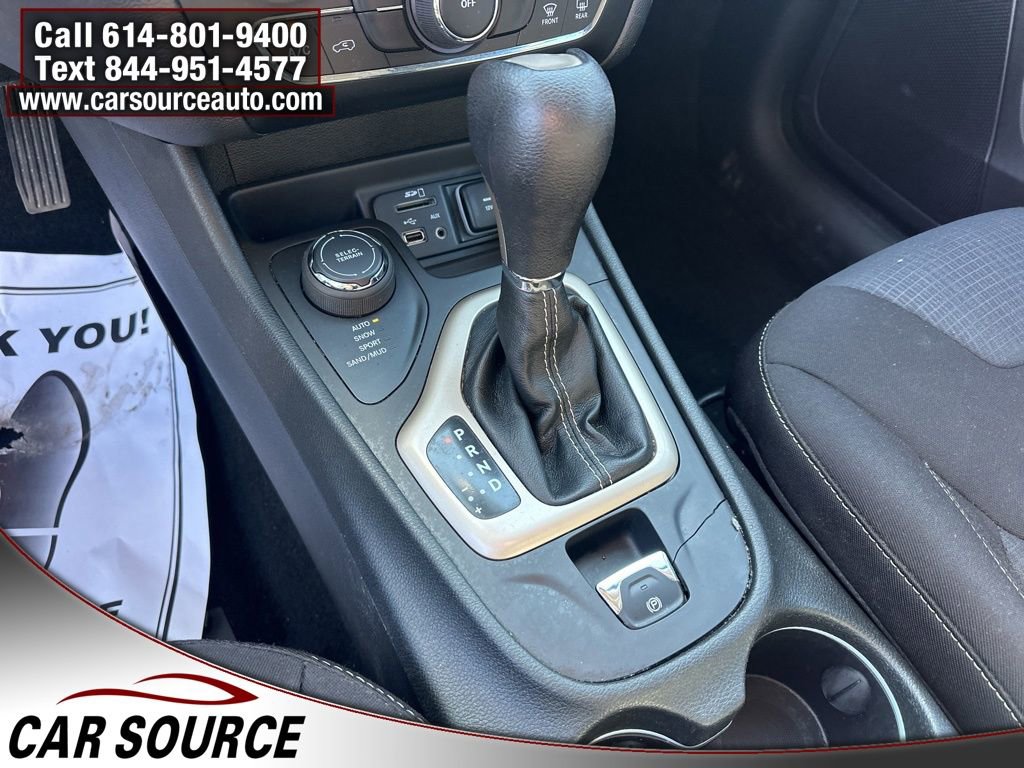 Used 2015 Jeep Cherokee Latitude image 19