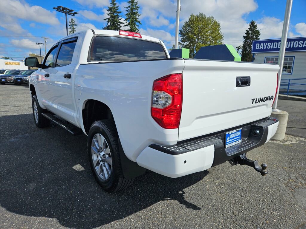 Used 2015 Toyota Tundra Platinum image 3