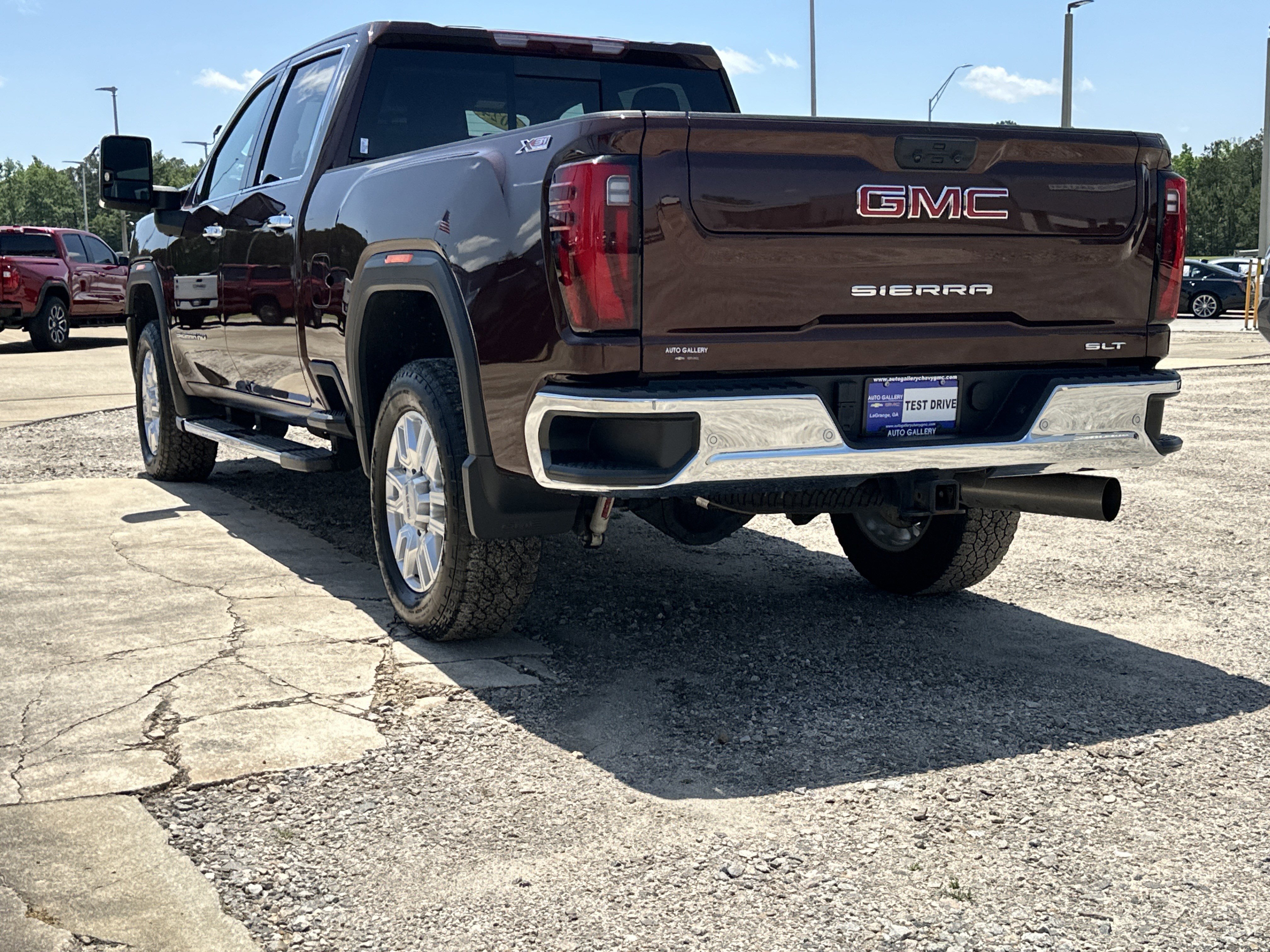 Certified 2024 GMC Sierra 2500 SLT w/ SLT Premium Package AWD/4WD image 11