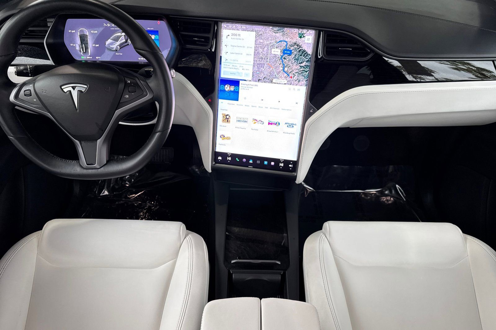 Used 2020 Tesla Model X Long Range image 4