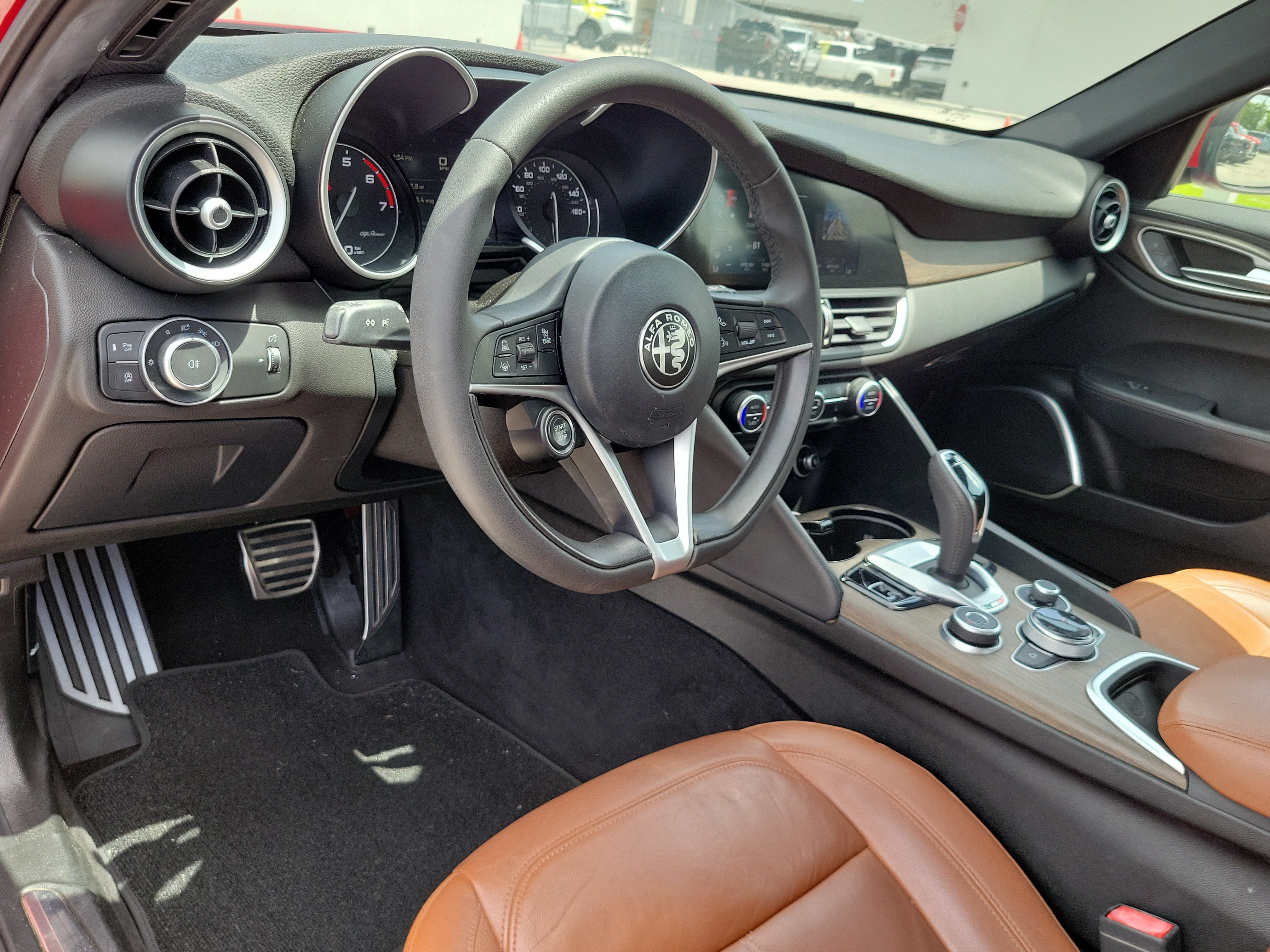 Used 2022 Alfa Romeo Giulia Ti w/ Active Assist Plus Package RWD image 10