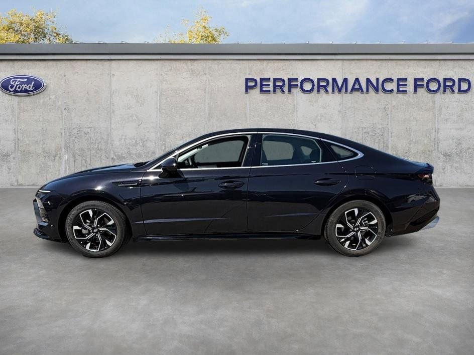 Used 2025 Hyundai Sonata SEL FWD image 11
