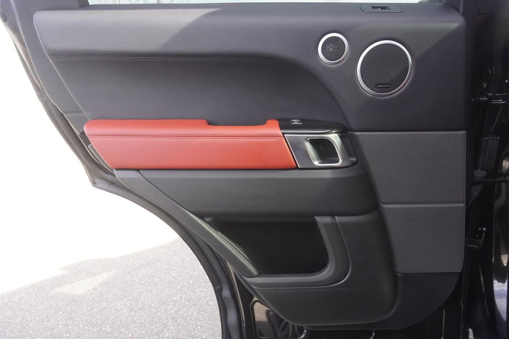 Used 2016 Land Rover Range Rover Sport Supercharged image 28