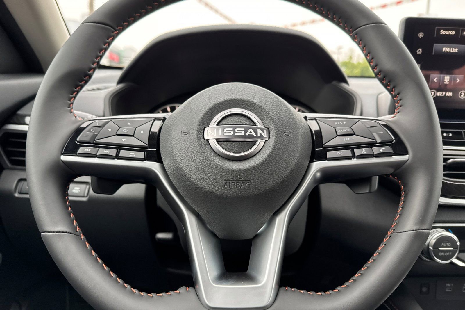 New 2025 Nissan Altima 2.5 SR w/ SR Premium Package image 19