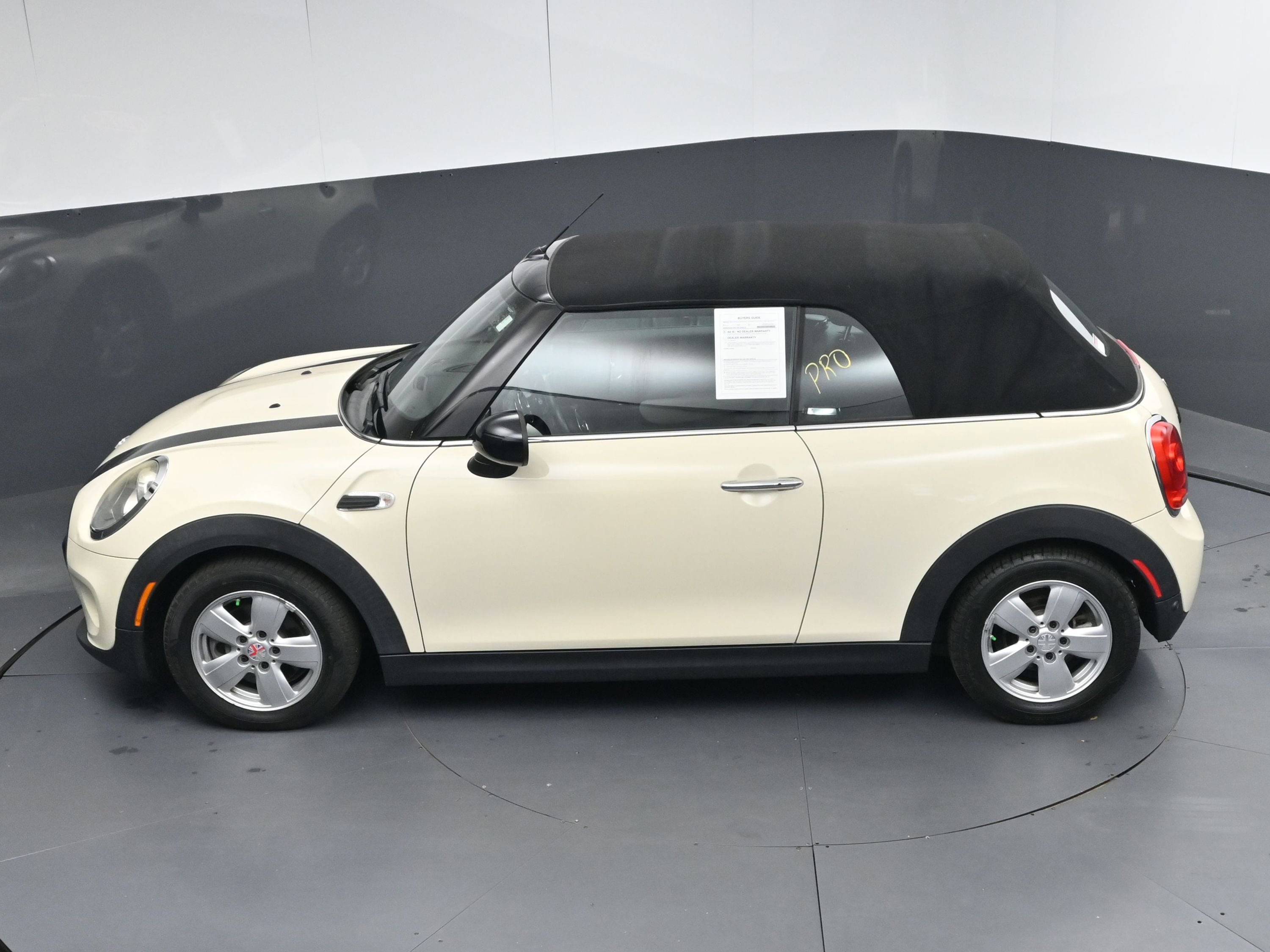 Used 2017 MINI Cooper Convertible image 37