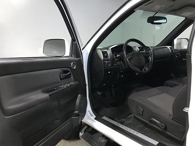 Used 2012 Chevrolet Colorado LT AWD/4WD image 9