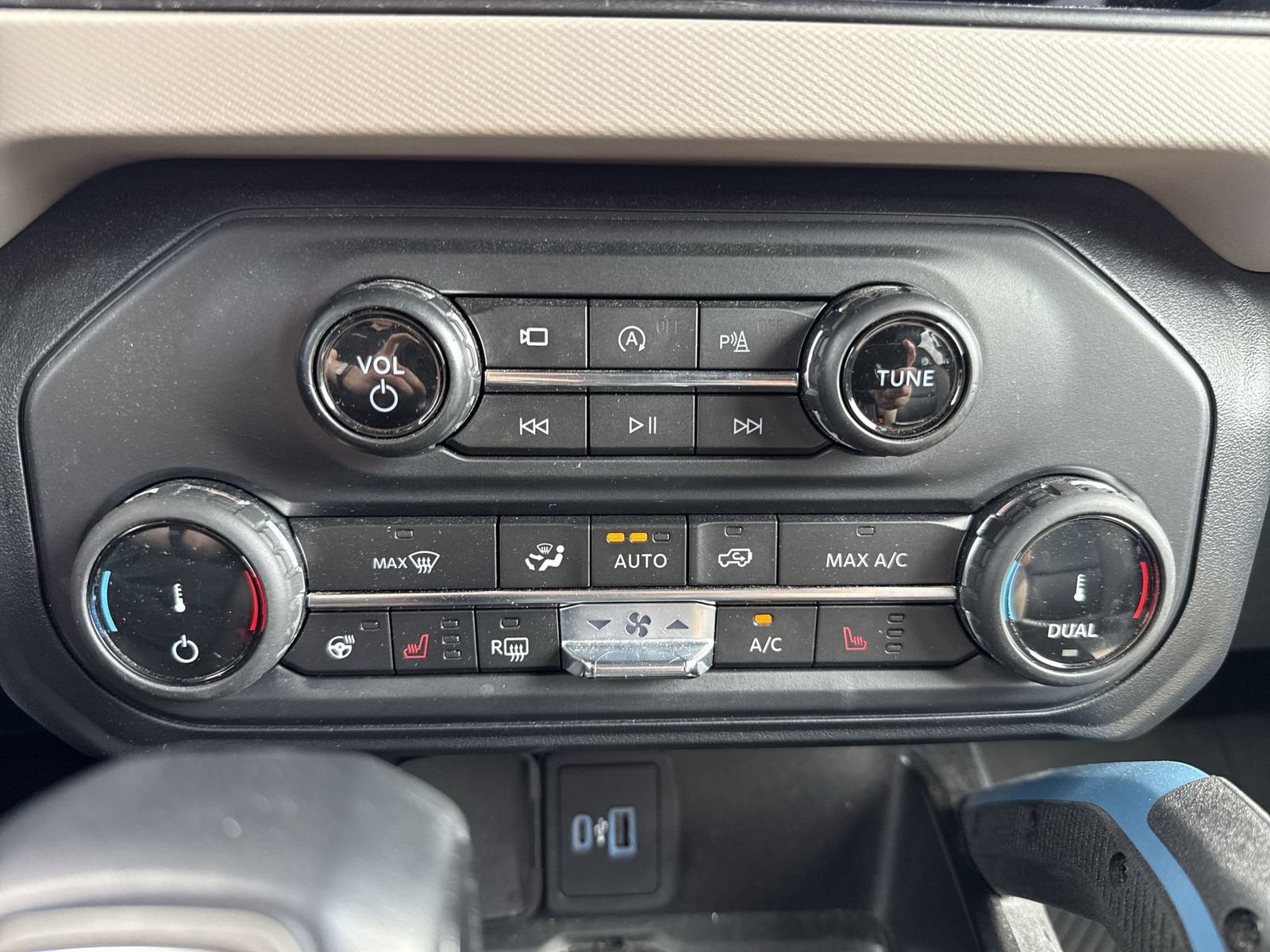 Used 2022 Ford Bronco Wildtrak AWD/4WD image 21
