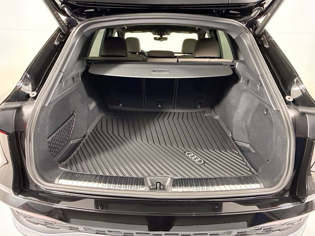 Used 2026 Audi Q5 Premium w/ Premium Plus AWD/4WD image 30