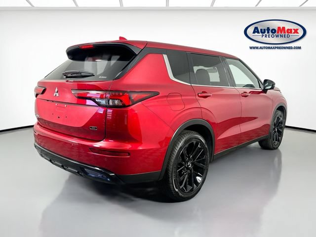 Used 2024 Mitsubishi Outlander SE Black Edition AWD/4WD image 2