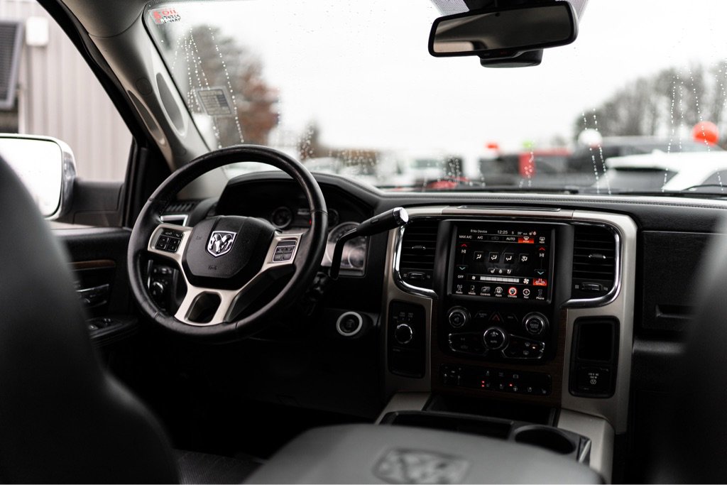 Used 2013 RAM 3500 Laramie w/ Convenience Group image 8