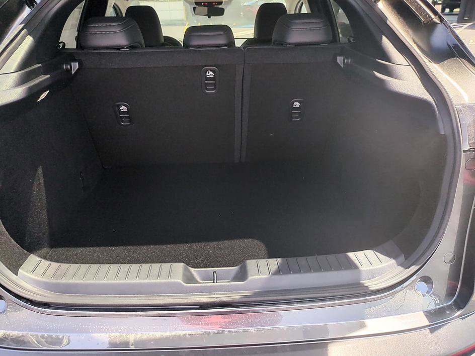 New 2026 MAZDA CX-30 AWD 2.5 S w/ Select Sport Pkg image 26