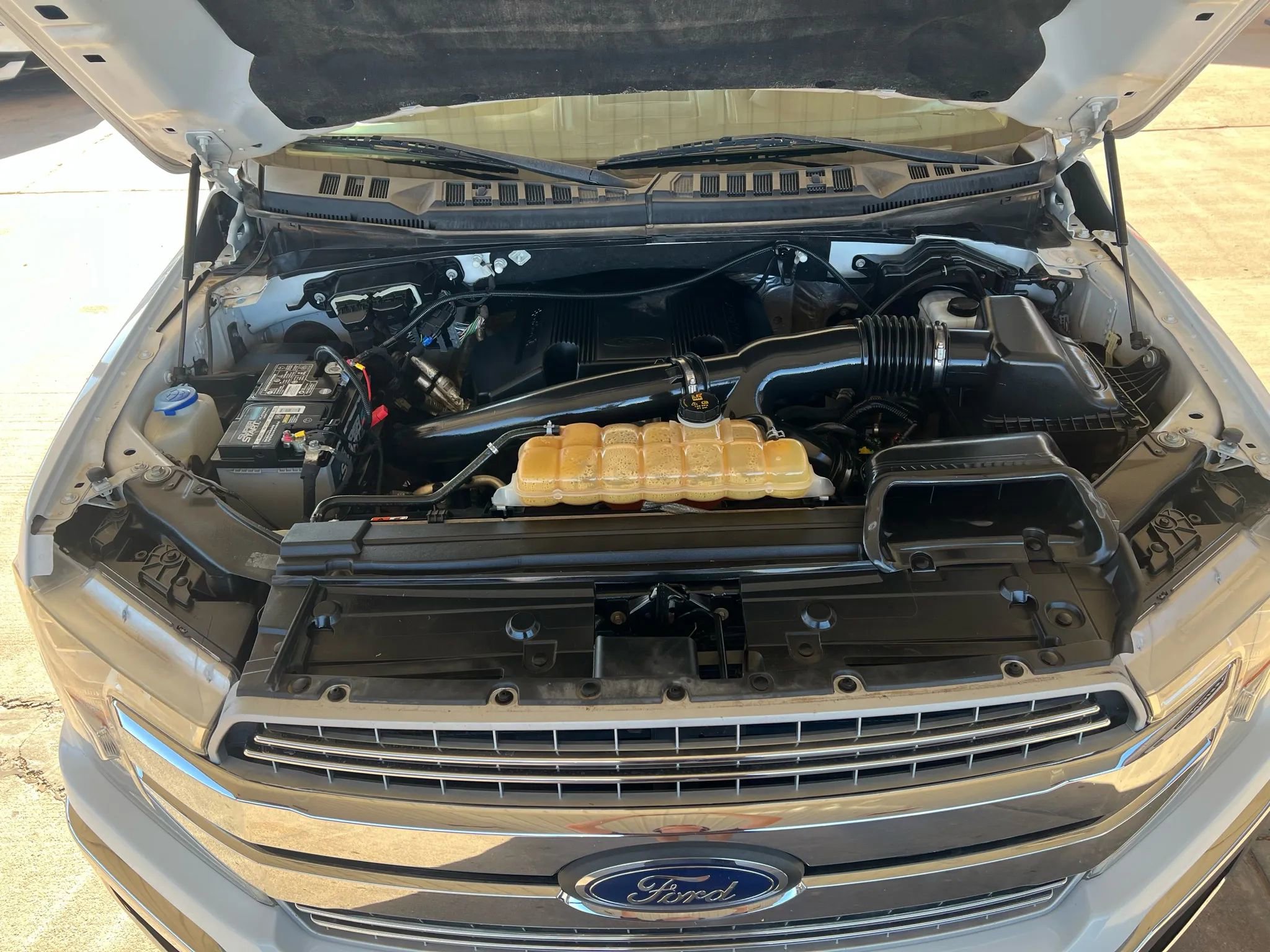 Used 2018 Ford F150 Lariat w/ Equipment Group 502A Luxury image 40