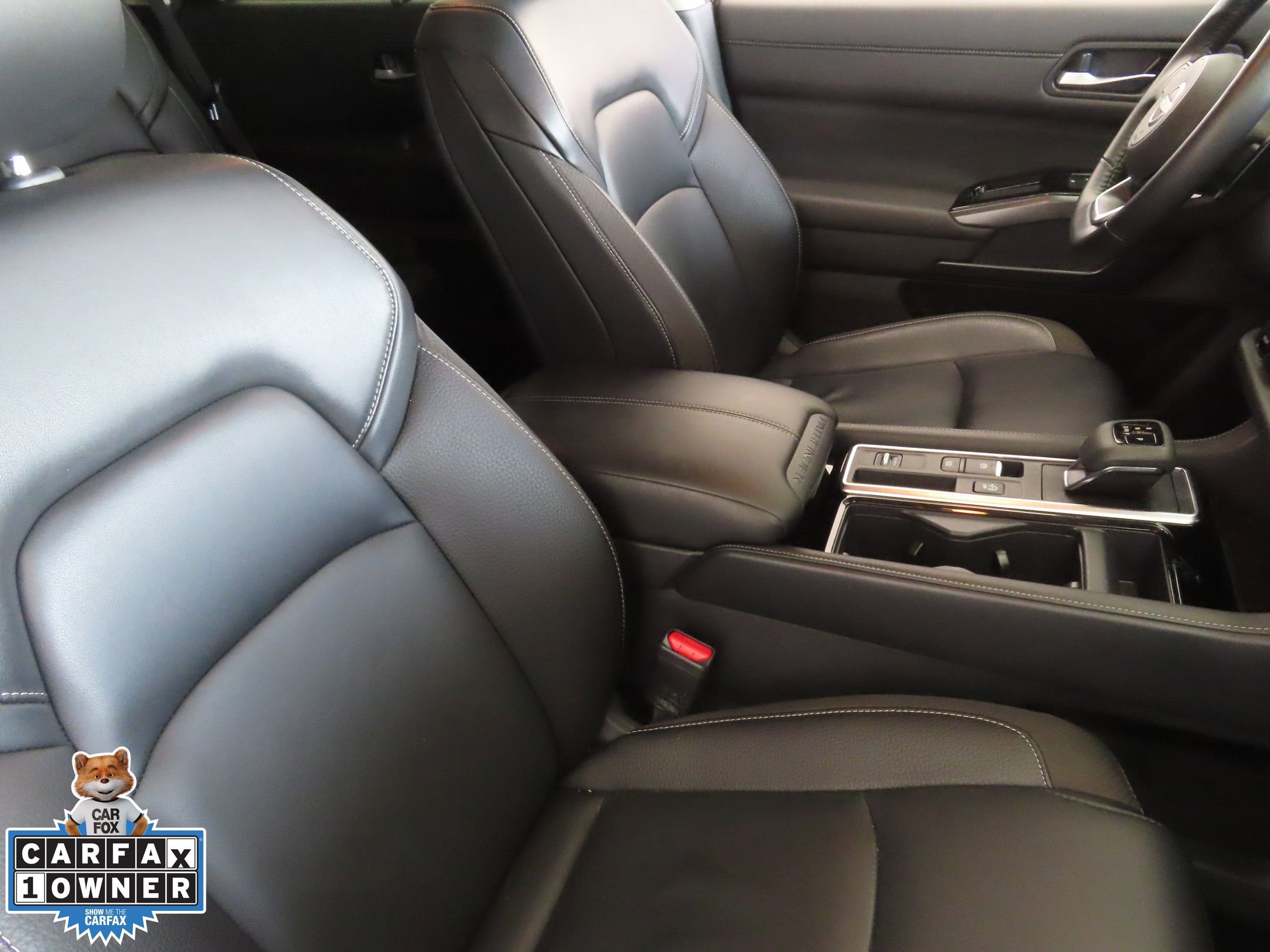 Used 2025 Nissan Pathfinder SL image 29