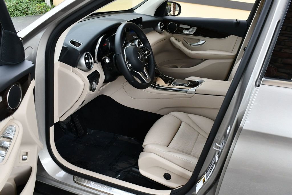 Used 2022 Mercedes-Benz GLC 300 image 42