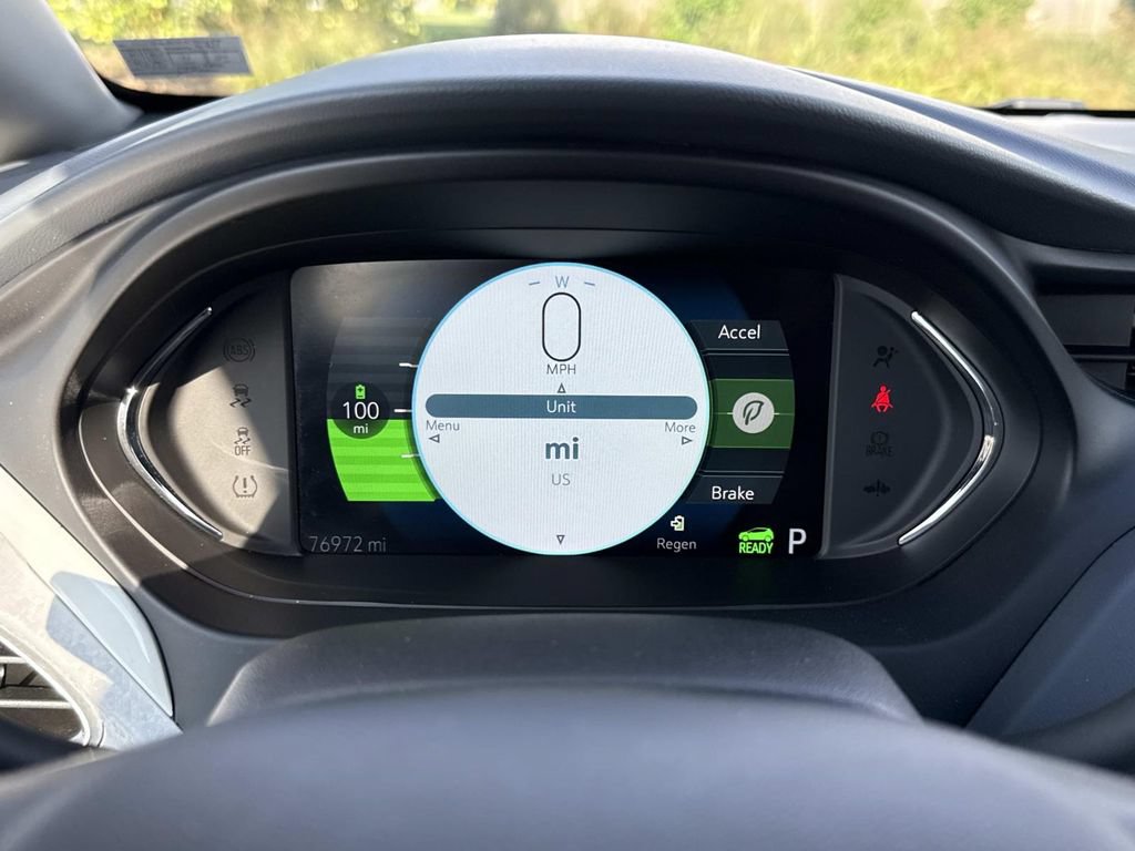 Used 2019 Chevrolet Bolt Premier FWD image 13