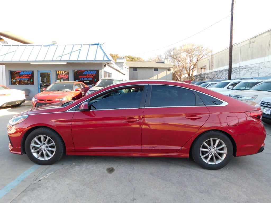 Used 2018 Hyundai Sonata SE FWD image 4