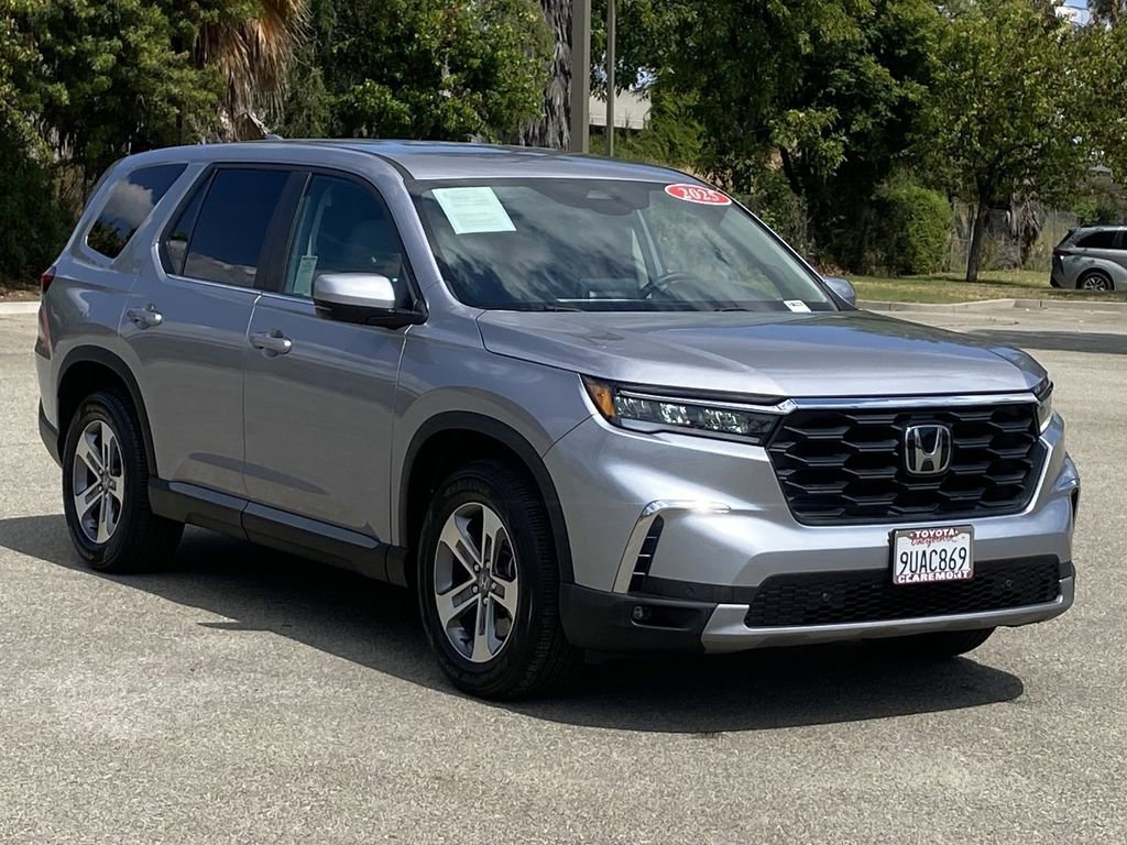 Used 2025 Honda Pilot EX-L image 45