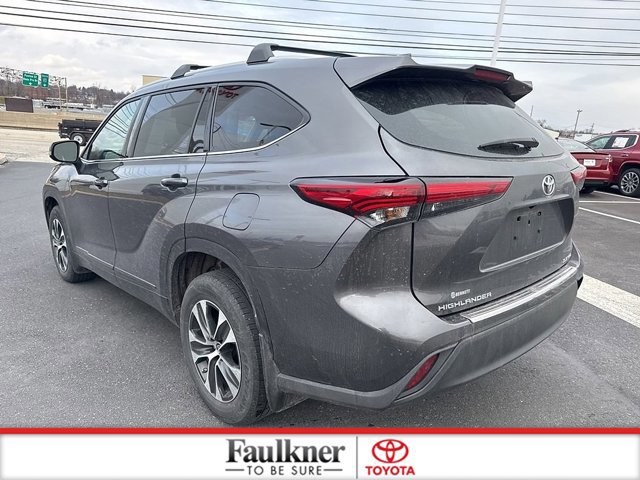Used 2022 Toyota Highlander XLE image 5