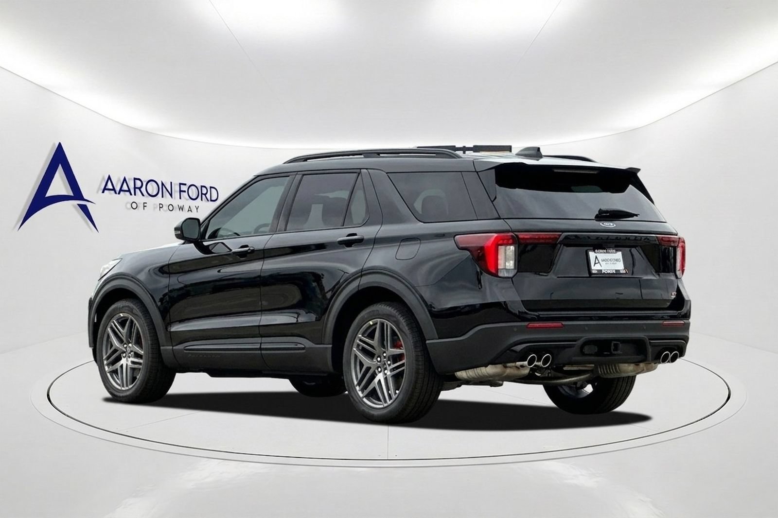 New 2025 Ford Explorer ST-Line w/ Premium Package RWD image 3