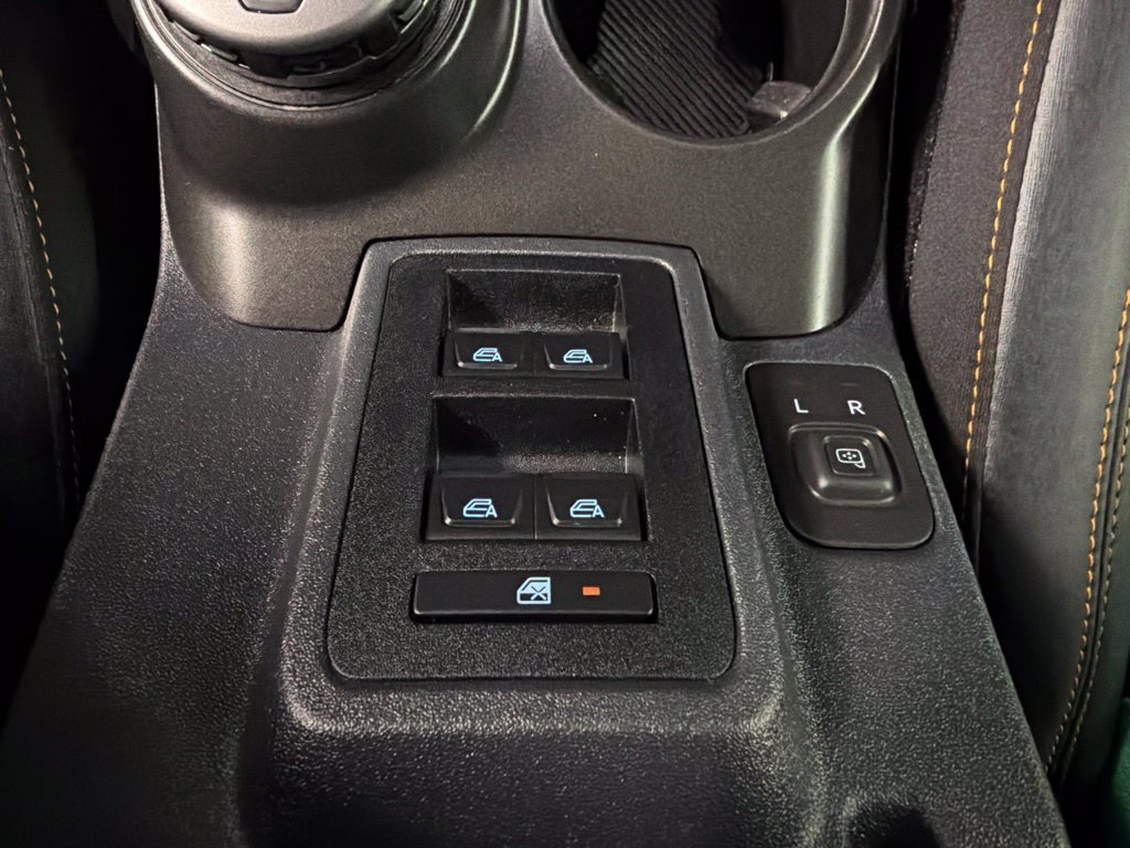 Used 2023 Ford Bronco Badlands w/ Sasquatch Package AWD/4WD image 17