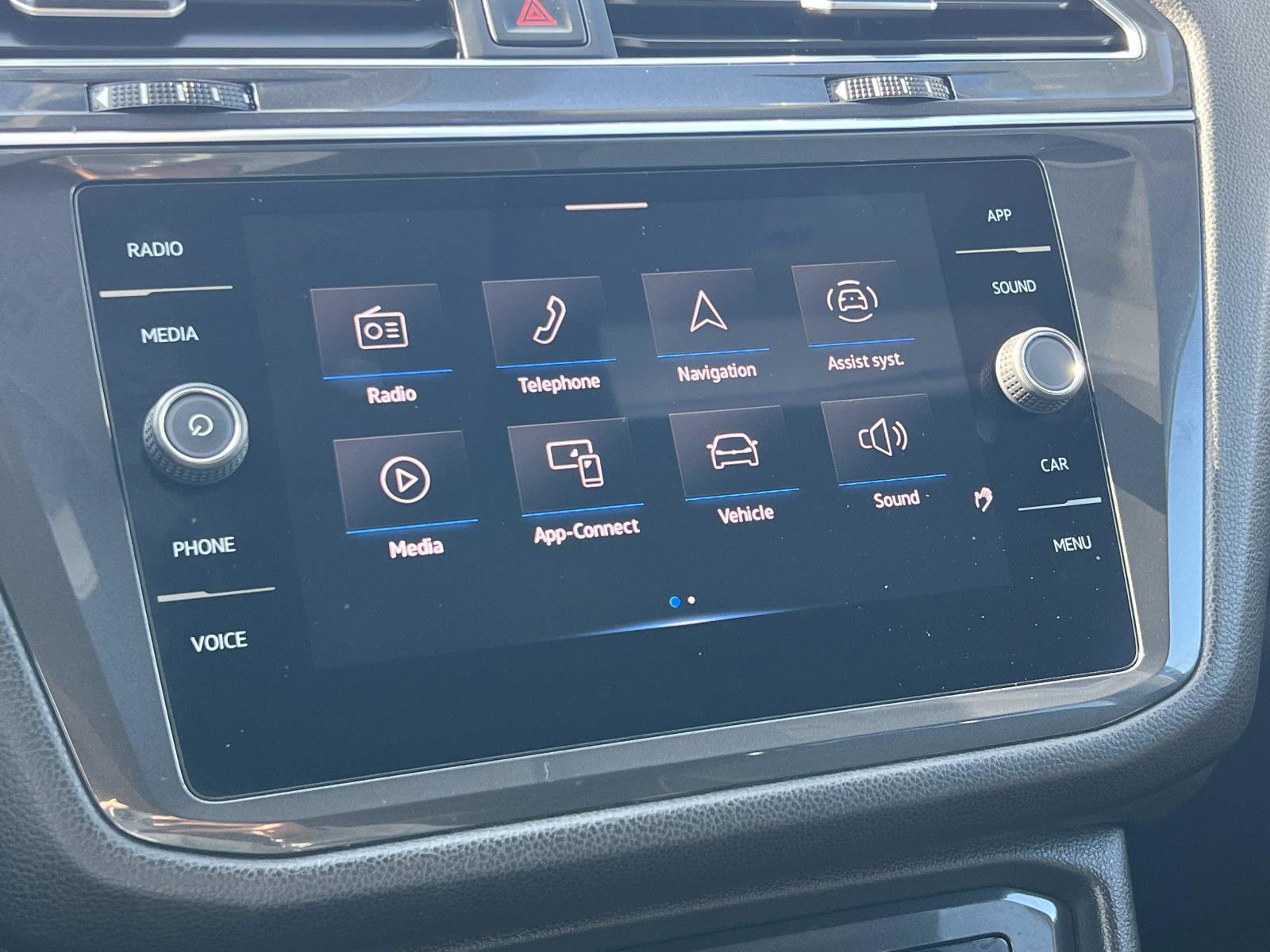 Certified 2022 Volkswagen Tiguan SE image 11