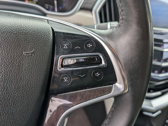 Used 2014 Cadillac SRX Luxury image 25