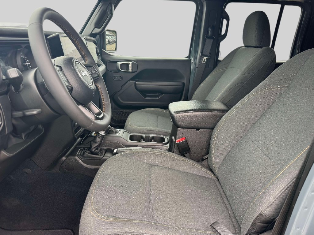 Used 2024 Jeep Wrangler Unlimited w/ Convenience Group AWD/4WD image 14
