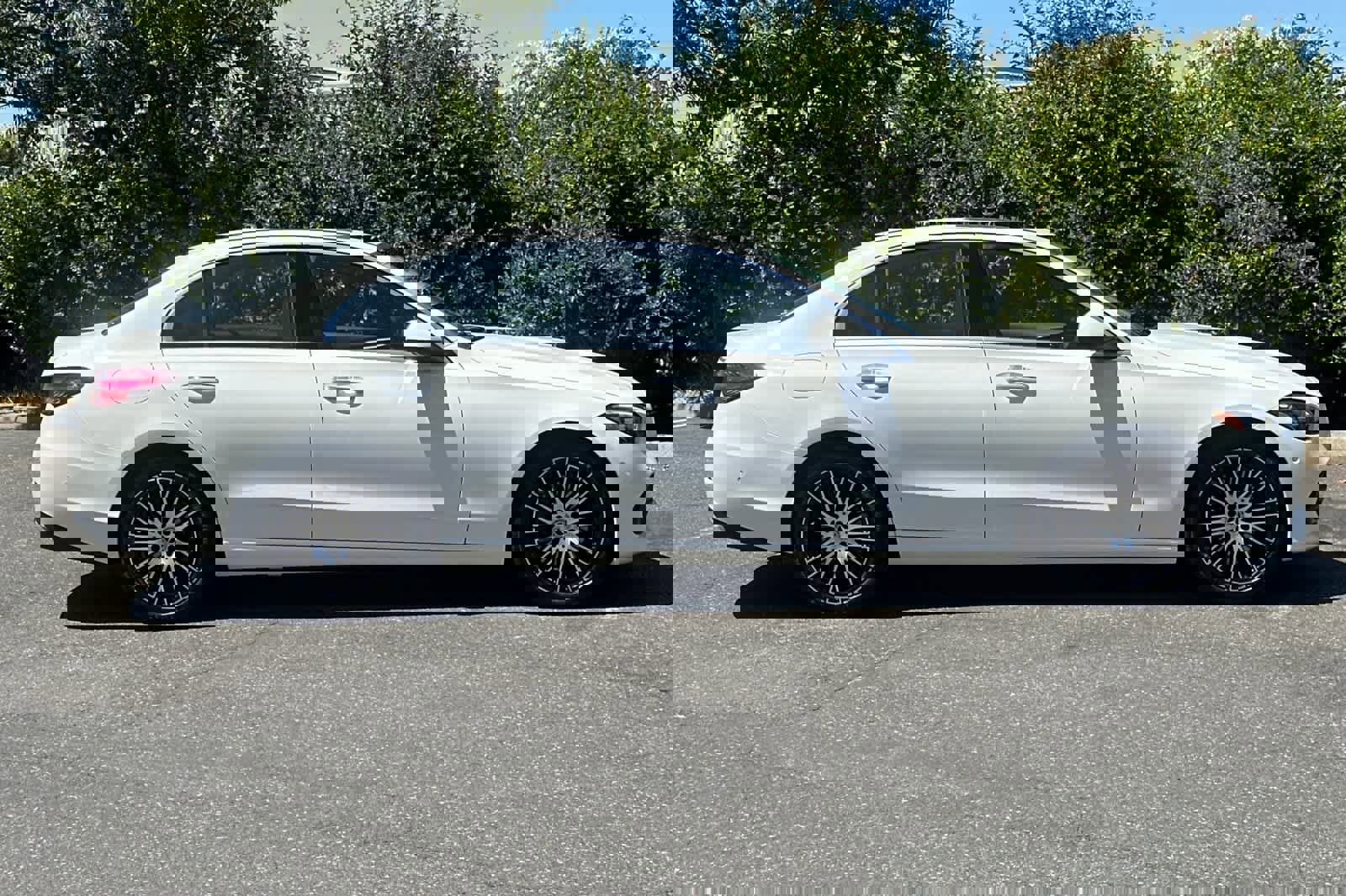 Certified 2025 Mercedes-Benz C 300 4MATIC Sedan image 2