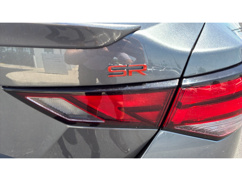 Used 2025 Nissan Sentra SR FWD image 26