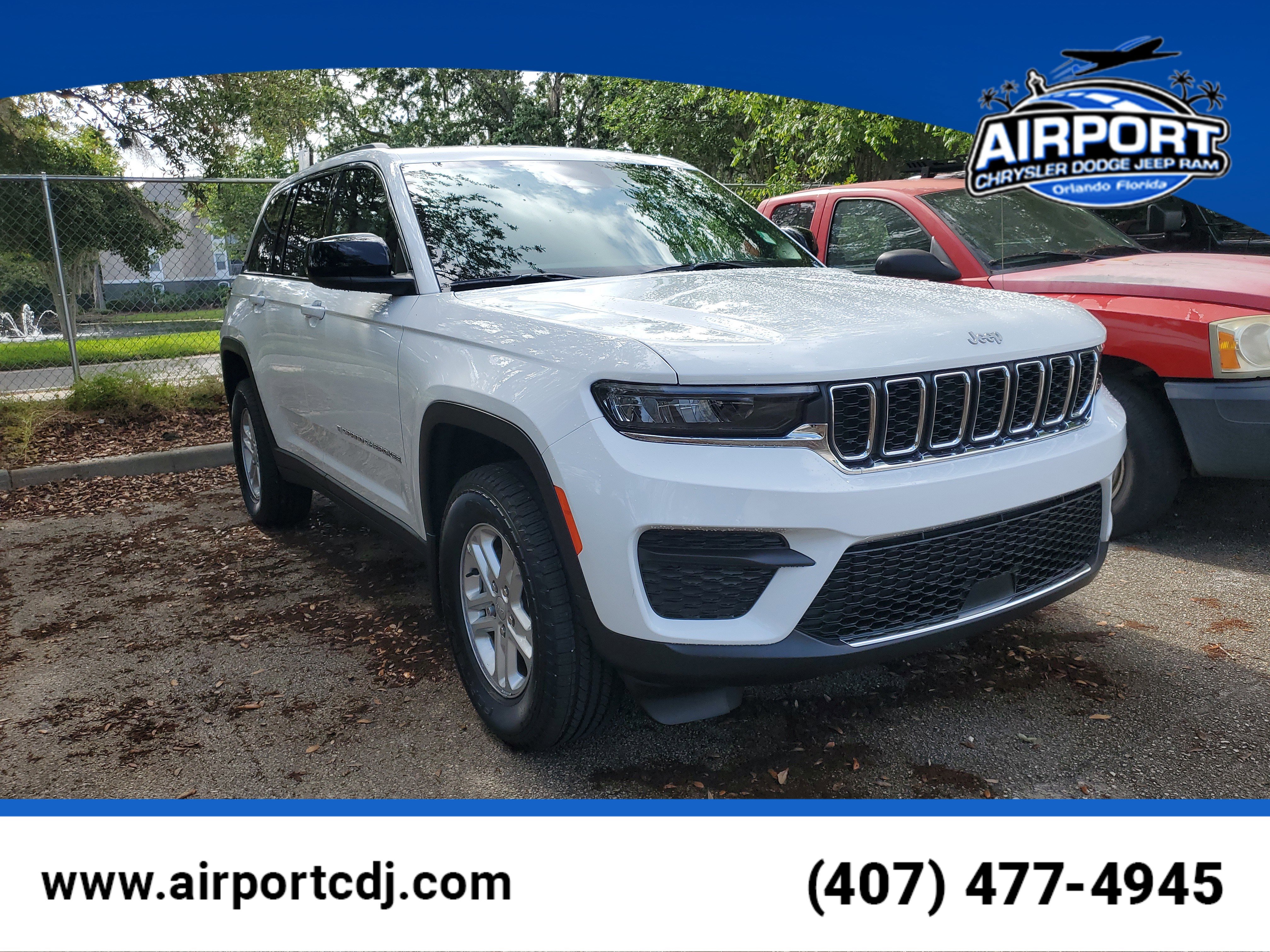 Used 2025 Jeep Grand Cherokee Laredo w/ MOPAR Finishing Package image 1