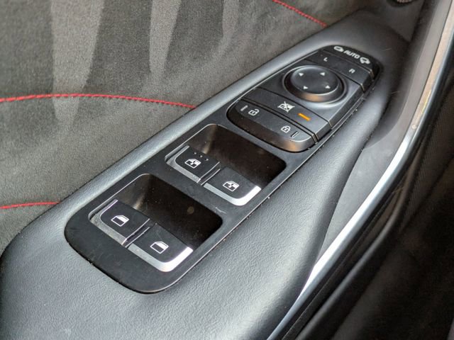 Used 2023 Kia Stinger GT2 image 27