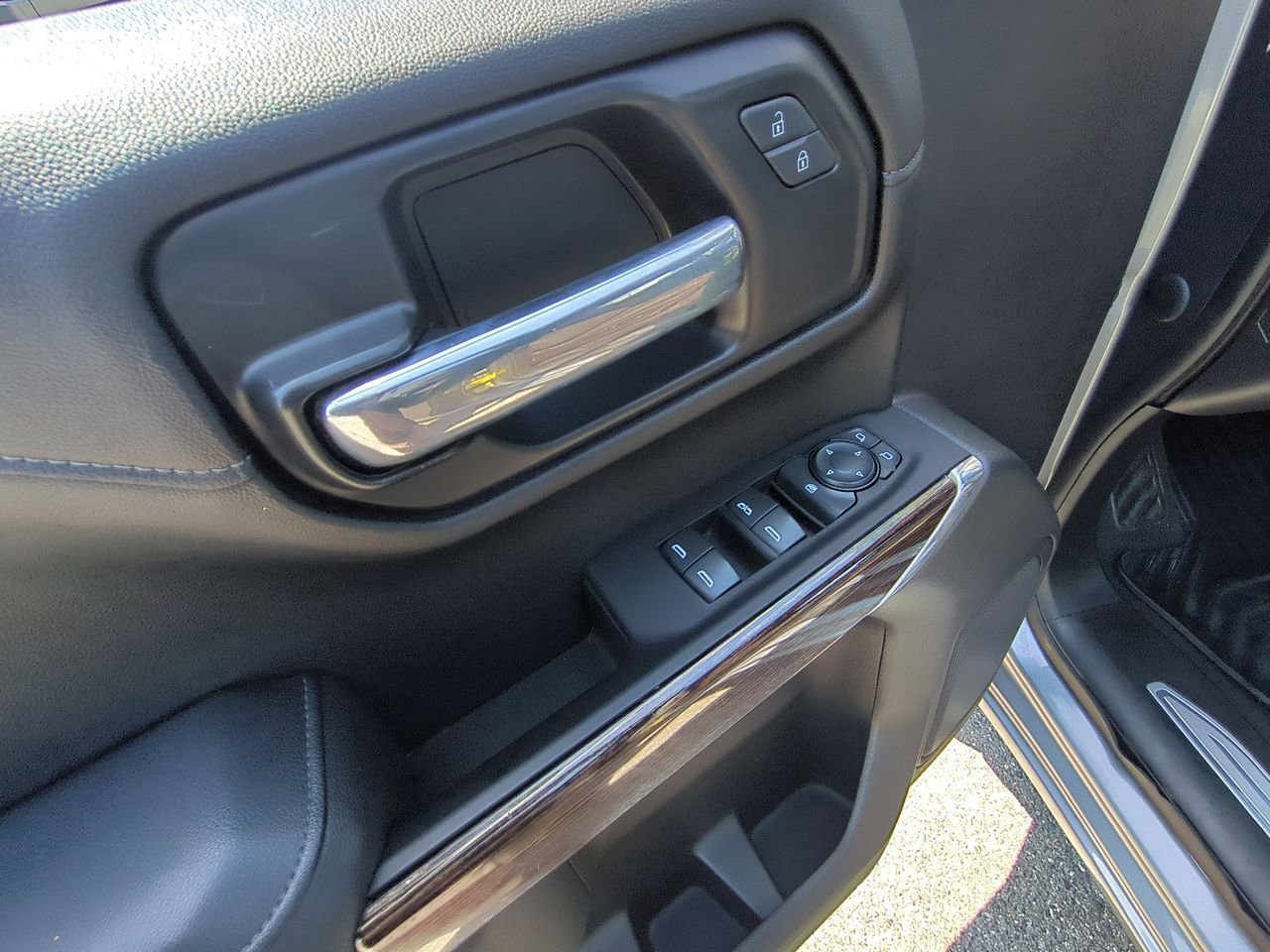 Used 2022 GMC Sierra 1500 Elevation image 22