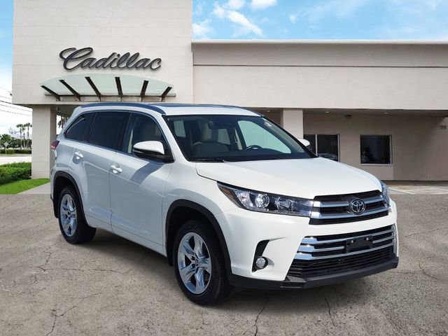 Used 2017 Toyota Highlander Limited image 7